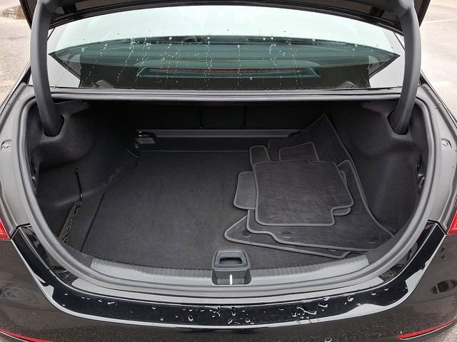 Used 2024 Mercedes-Benz C 300 4MATIC Sedan image 32