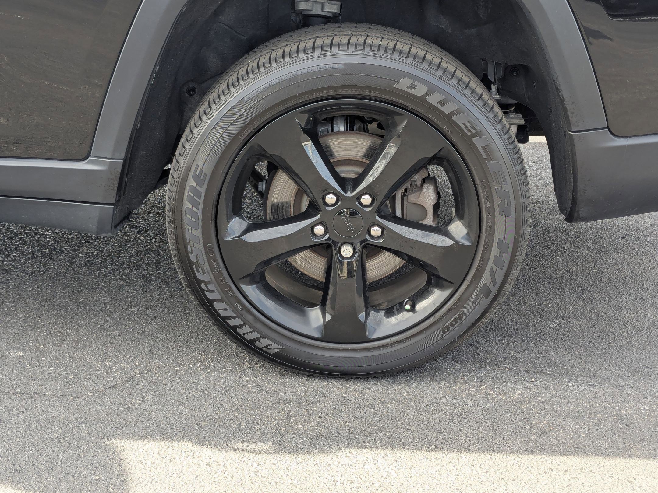 Certified 2025 Jeep Grand Cherokee L Laredo image 9