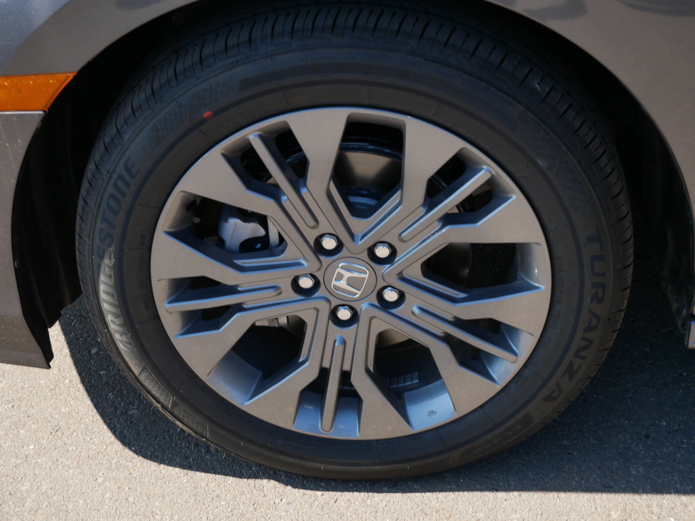 Certified 2026 Honda Odyssey Touring image 15