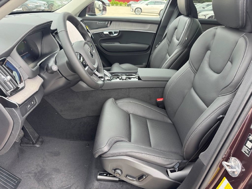 New 2026 Volvo XC90 T8 Ultra w/ Protection Package Premier AWD/4WD image 8