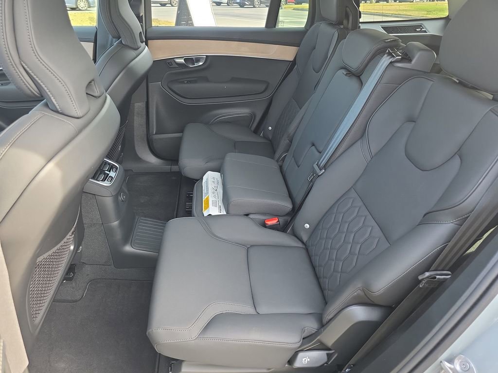 New 2026 Volvo XC90 T8 Plus image 24