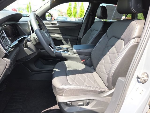 Used 2024 Volkswagen Atlas Cross Sport SE AWD/4WD image 8