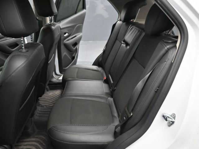 Used 2022 Buick Encore Preferred w/ Safety Package image 11