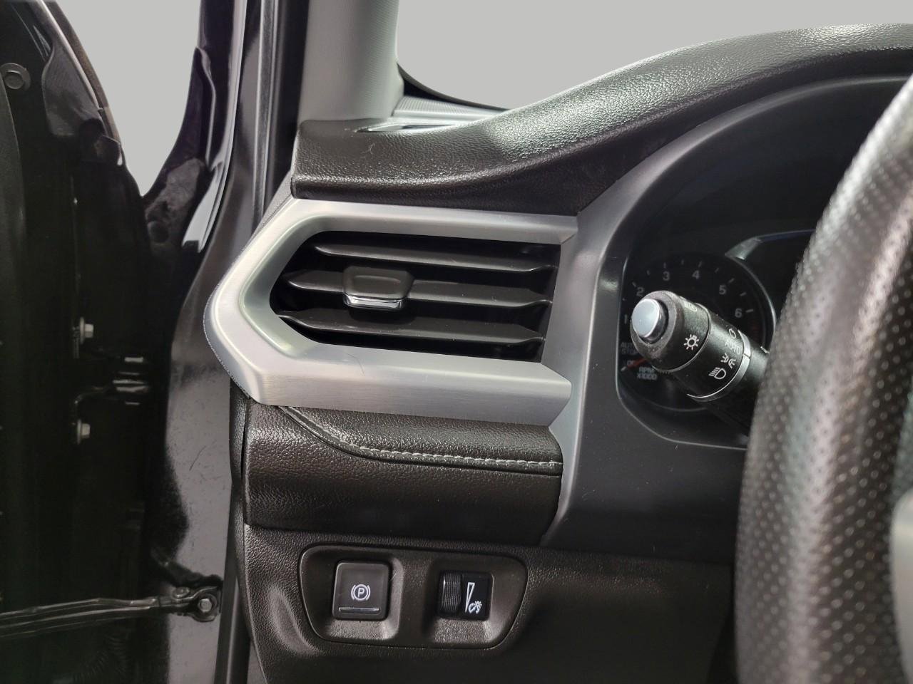 Used 2023 GMC Acadia SLE w/ Driver Convenience Package image 10