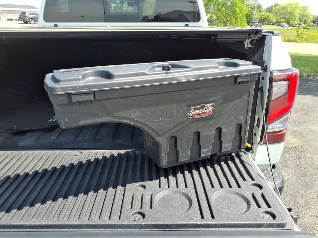 Certified 2024 Nissan Titan PRO-4X w/ Pro-4x Convenience Package AWD/4WD image 13