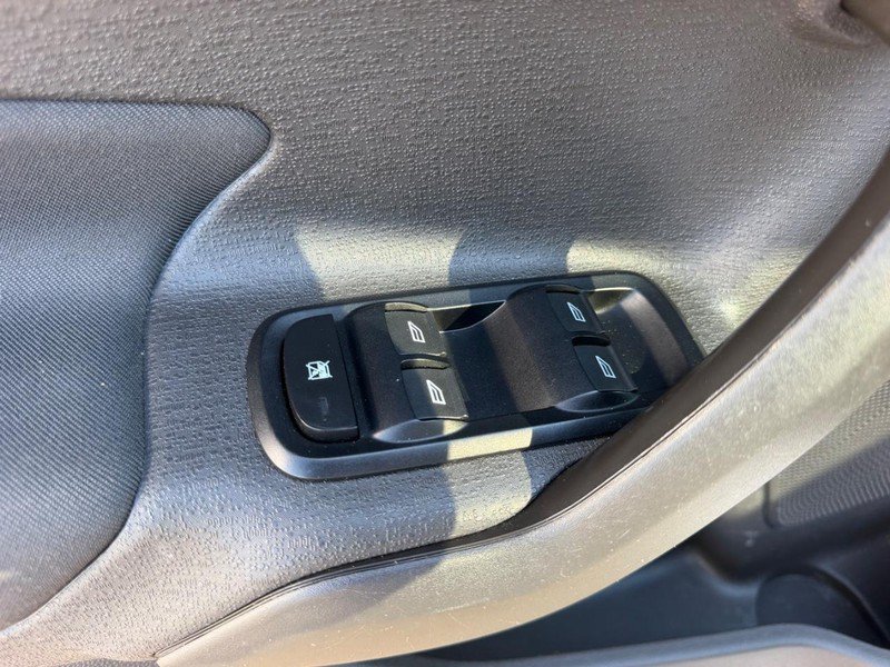 Used 2019 Ford Fiesta ST-Line FWD image 18