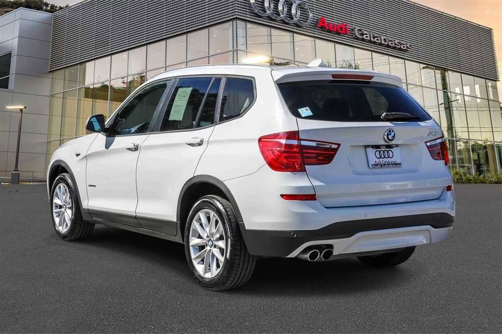 Used 2016 BMW X3 xDrive28i image 2