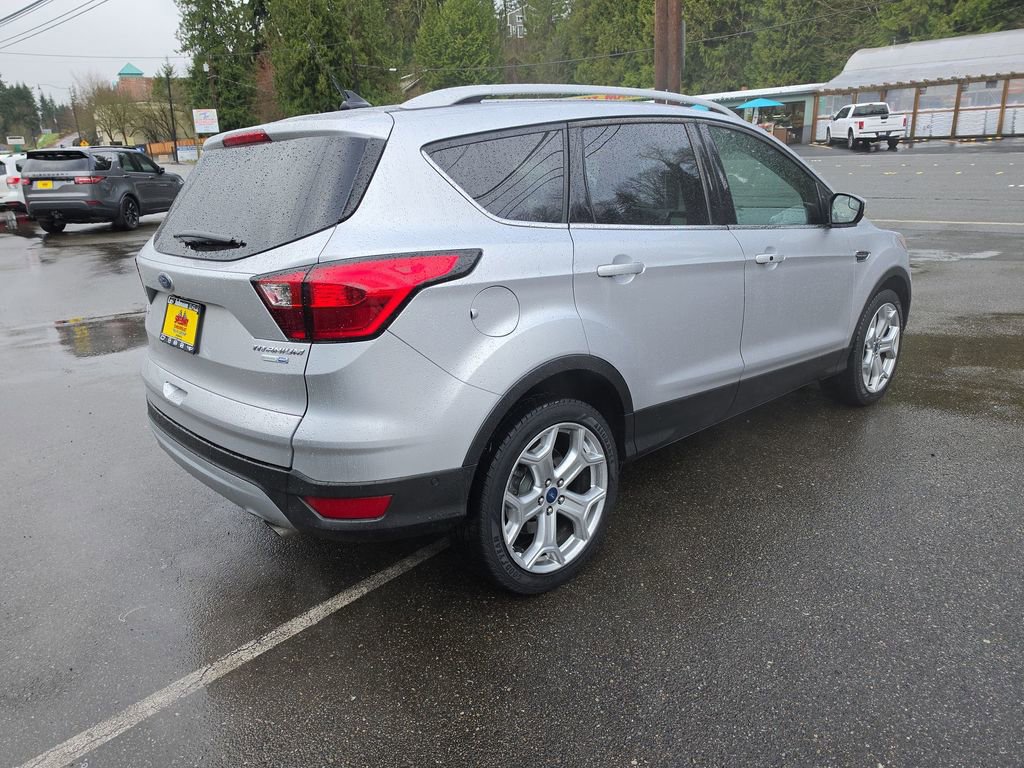 Used 2019 Ford Escape Titanium image 6