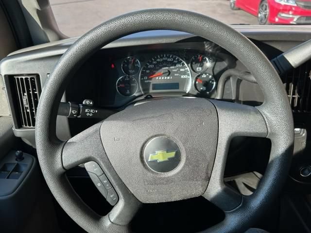 Used 2022 Chevrolet Express 2500 w/ Driver Convenience Package RWD image 9