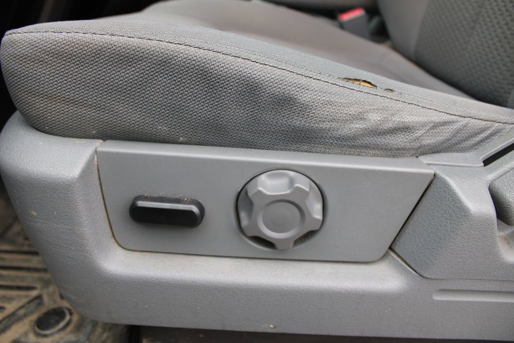 Used 2012 Ford F150 XLT w/ XLT Chrome Pkg image 17