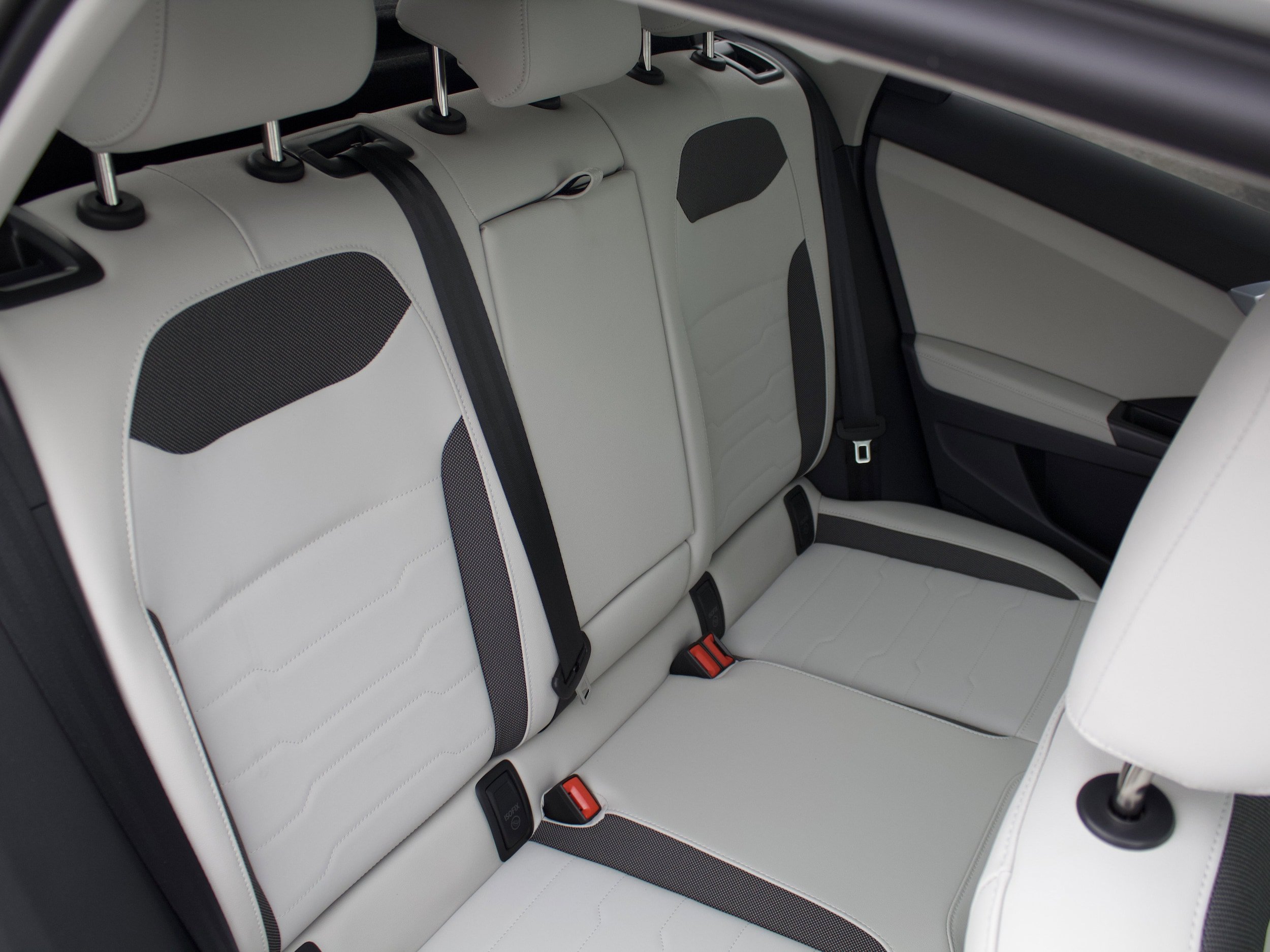 New 2026 Volkswagen Taos SE AWD/4WD image 32
