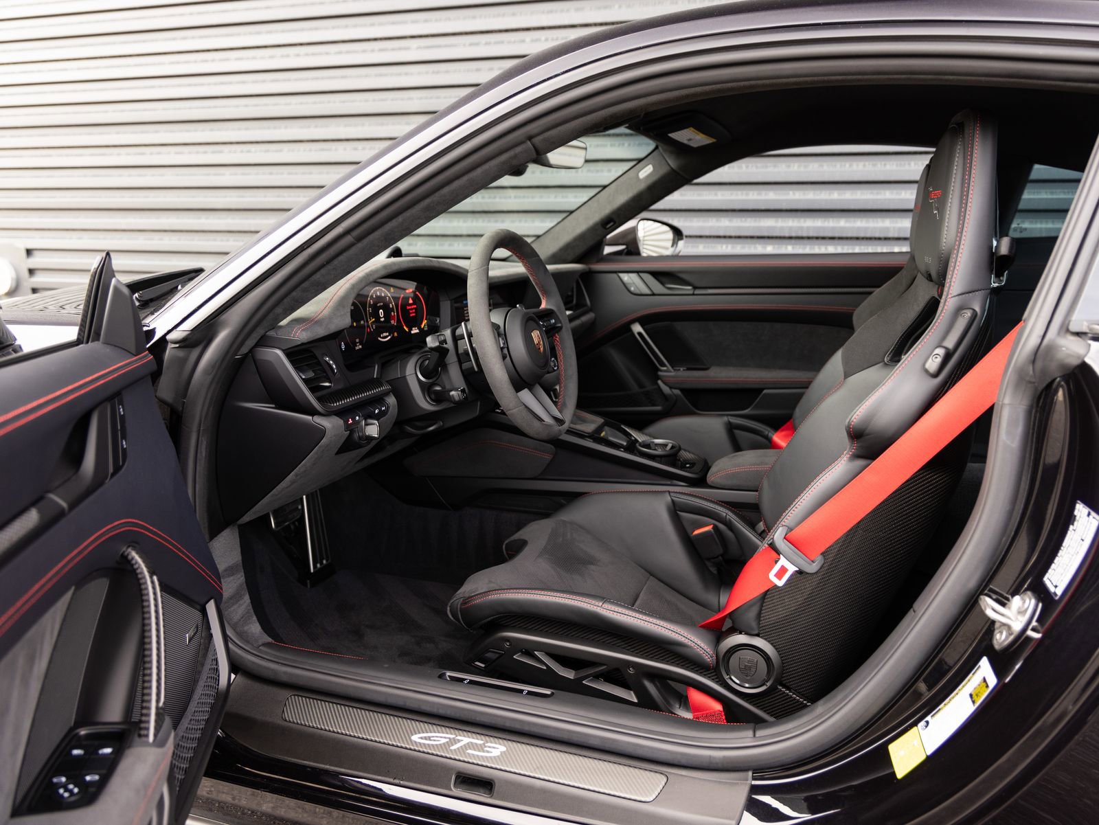 Certified 2025 Porsche 911 GT3 image 24