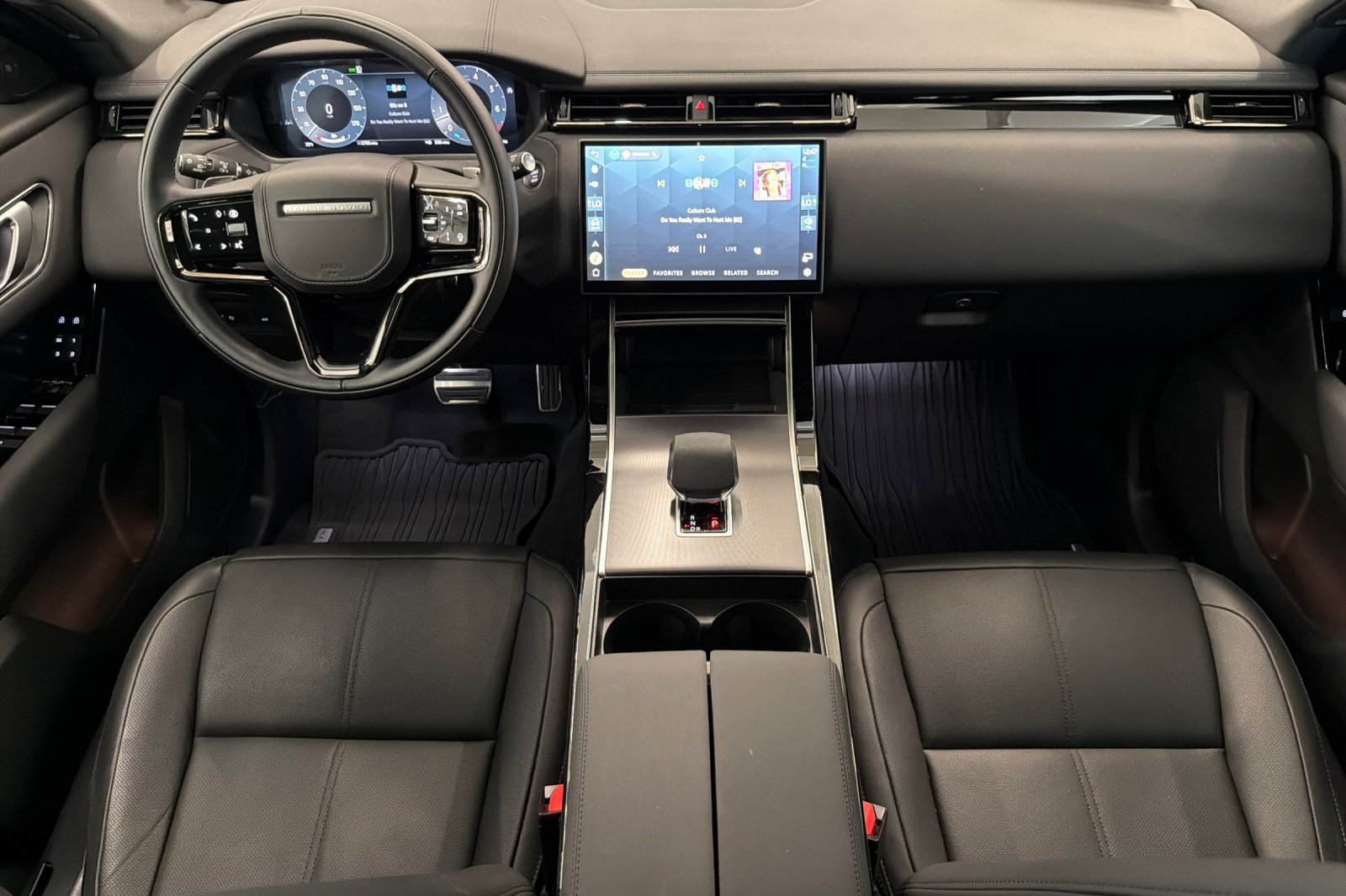 Certified 2026 Land Rover Range Rover Velar Dynamic SE AWD/4WD image 16