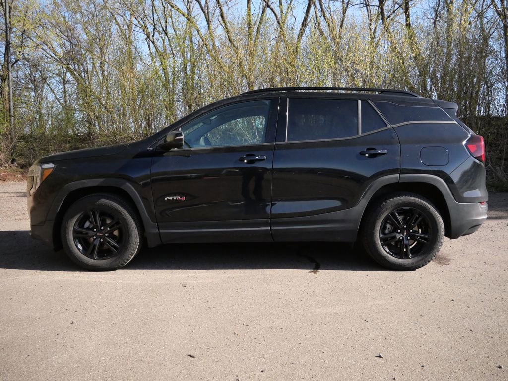 Used 2023 GMC Terrain AT4 w/ LPO, Floor Liner Package AWD/4WD image 4