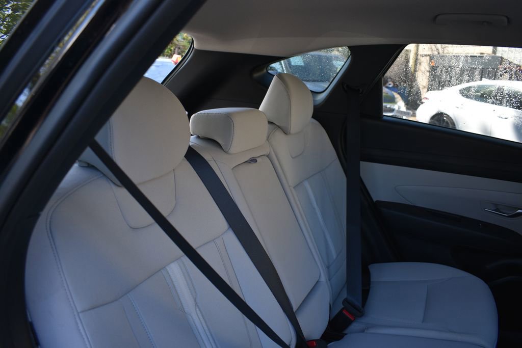 Used 2025 Hyundai Tucson SEL AWD/4WD image 28