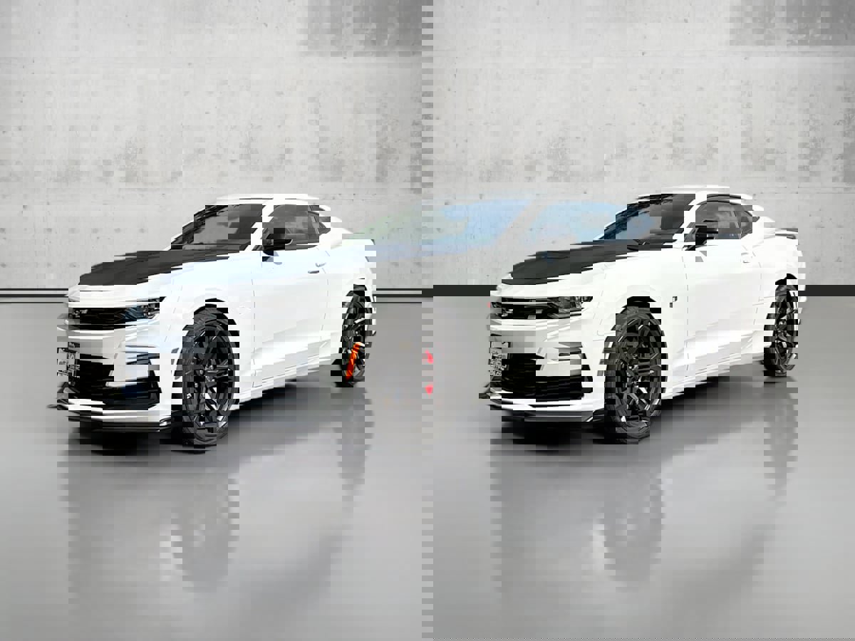 Used 2023 Chevrolet Camaro SS image 3
