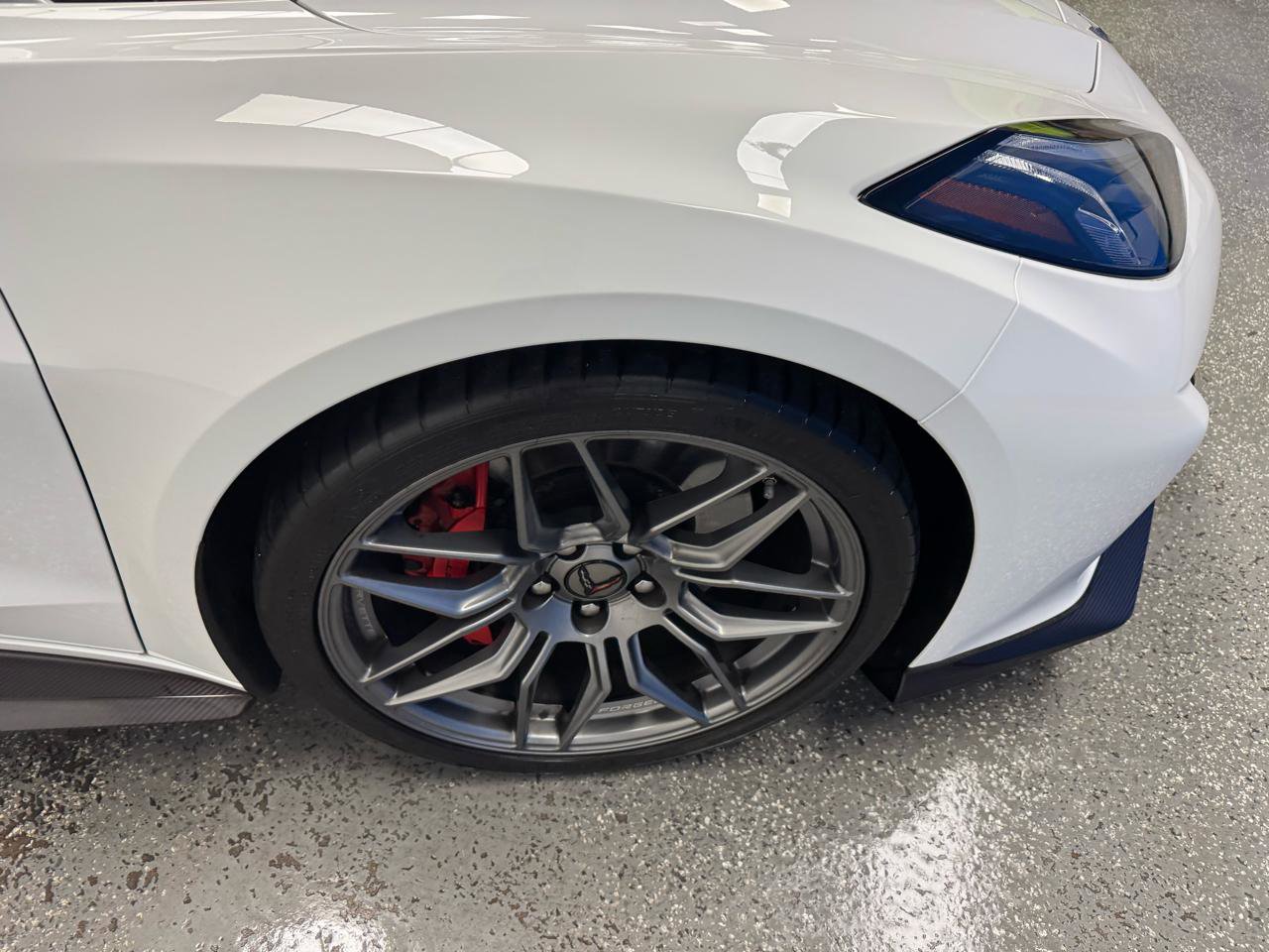 Used 2023 Chevrolet Corvette Z06 w/ Chrome Exterior Badge Package RWD image 21