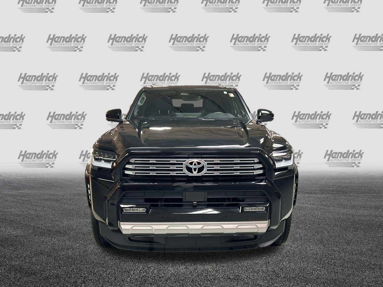 Used 2025 Toyota 4Runner Limited RWD image 3