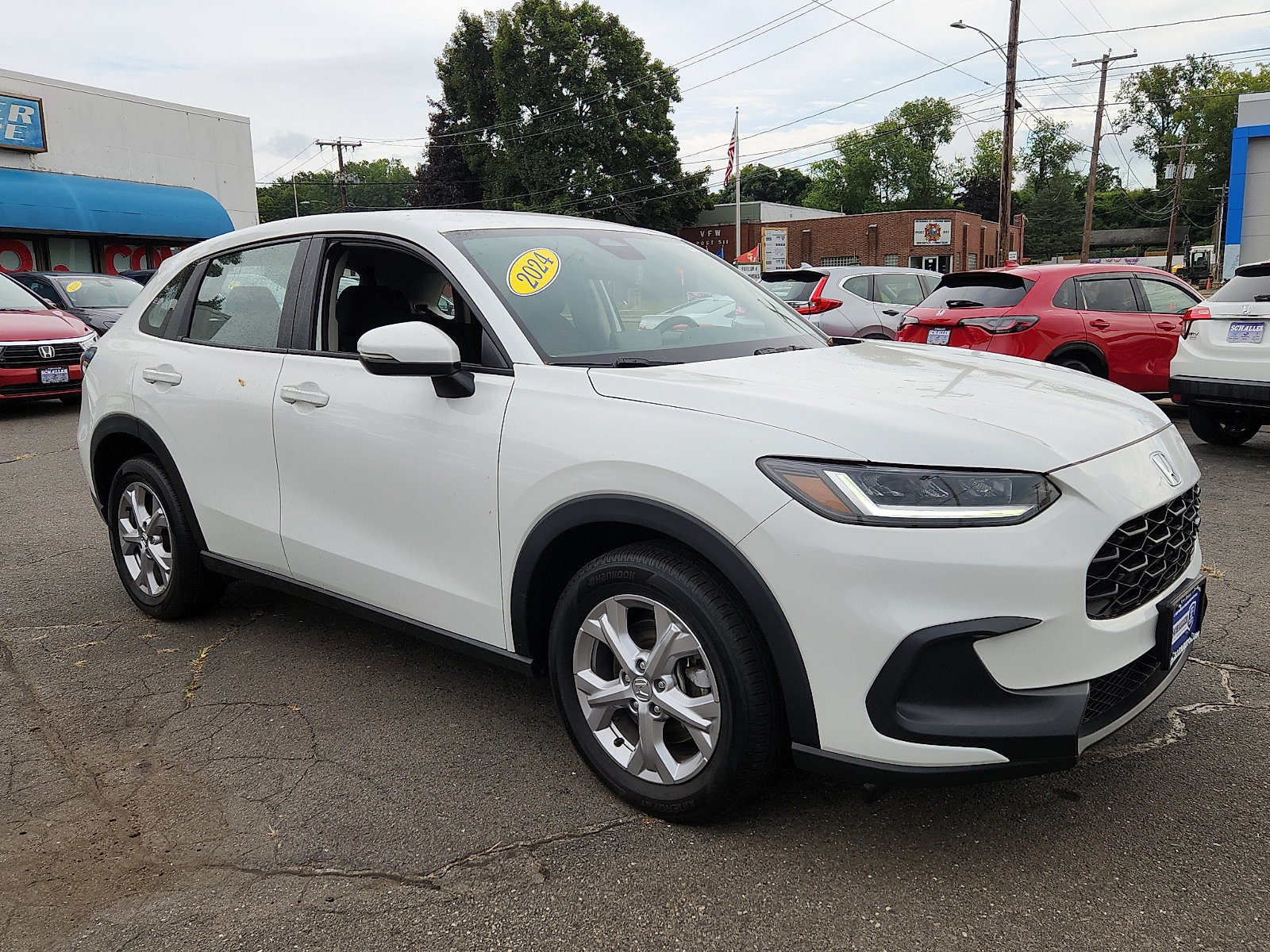 Used 2024 Honda HR-V LX image 3