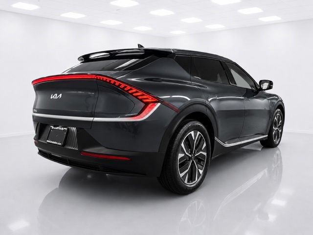 Used 2024 Kia EV6 Light AWD/4WD image 4