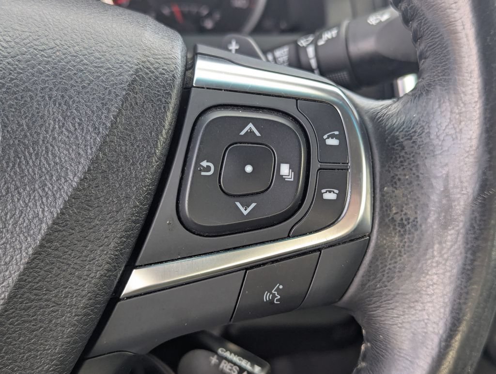 Used 2017 Toyota Camry SE w/ Moonroof Package FWD image 17