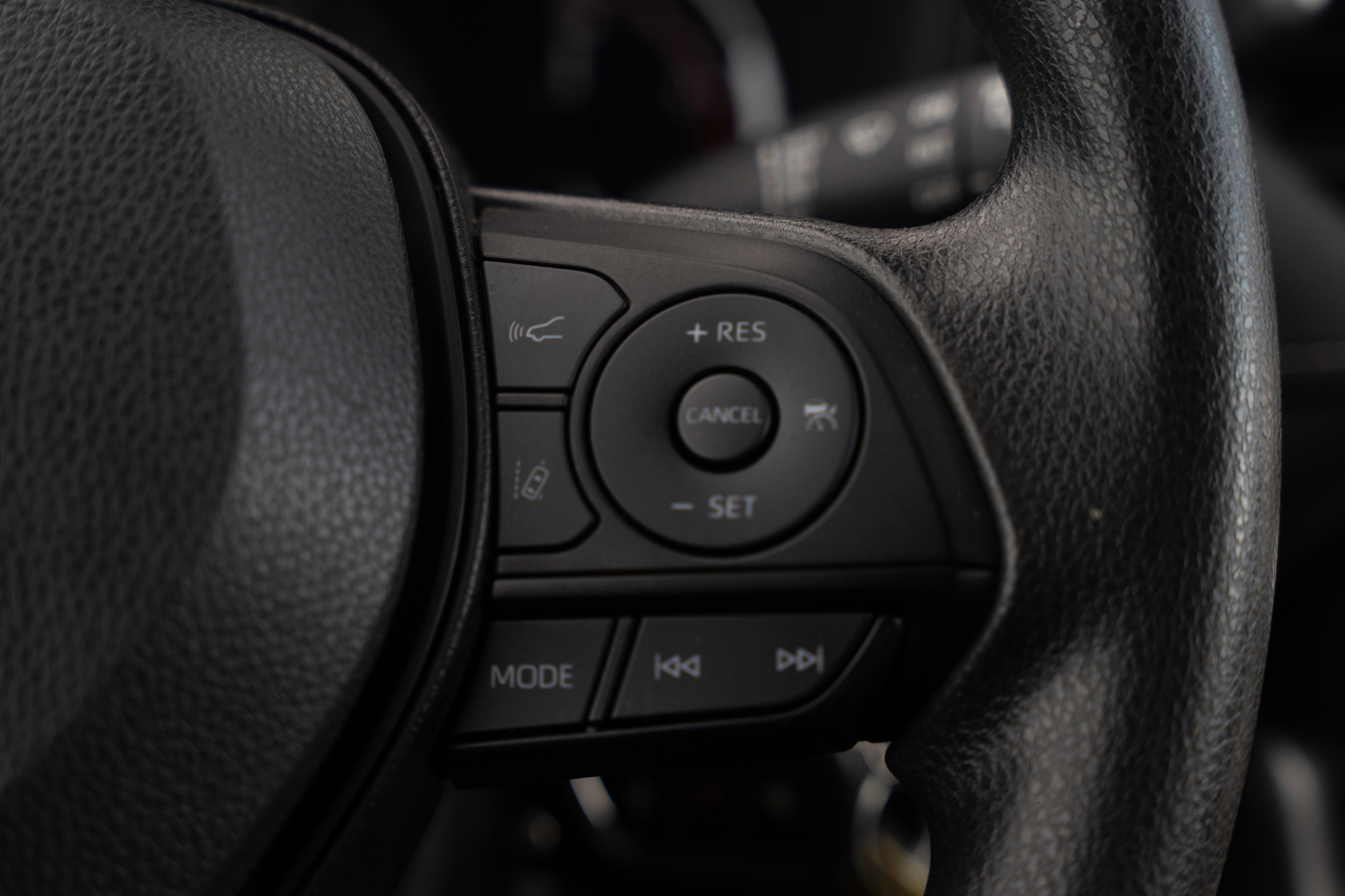 Used 2024 Toyota RAV4 LE image 33