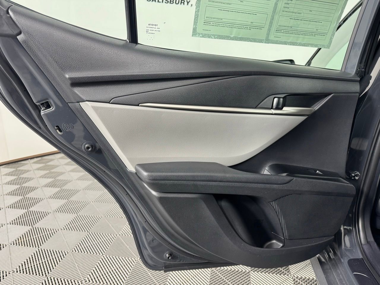 Used 2025 Toyota Camry LE FWD image 26