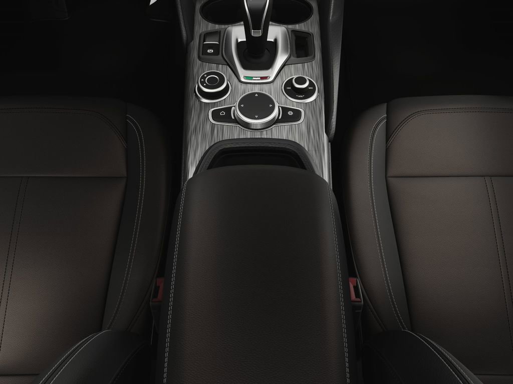 New 2025 Alfa Romeo Giulia AWD image 27
