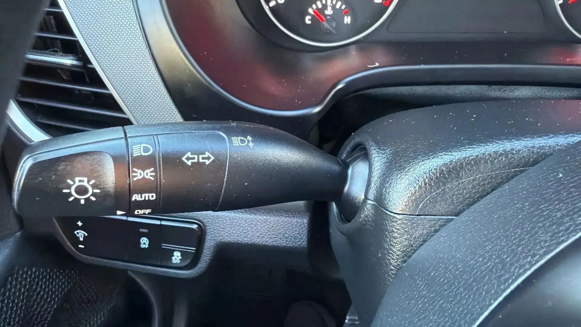 Used 2021 Kia Seltos LX AWD/4WD image 14