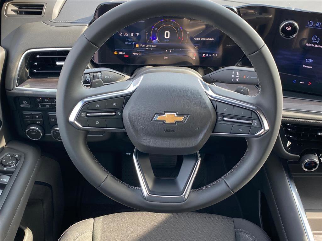 New 2026 Chevrolet Suburban LS image 6