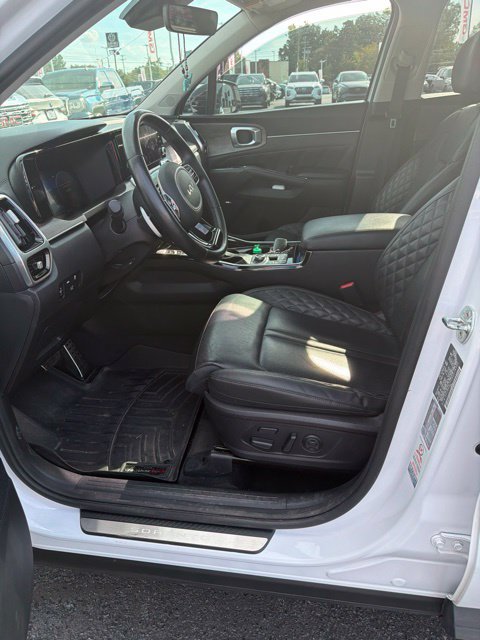Used 2022 Kia Sorento SX Prestige AWD/4WD image 2