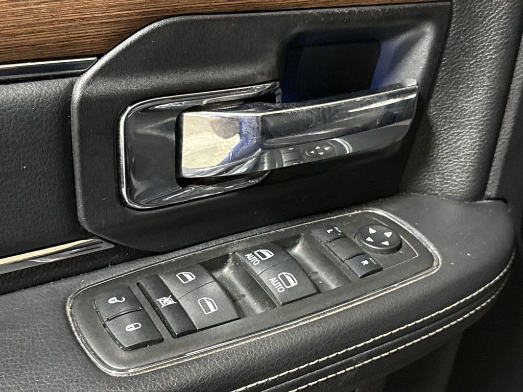 Used 2014 RAM 3500 Laramie image 22