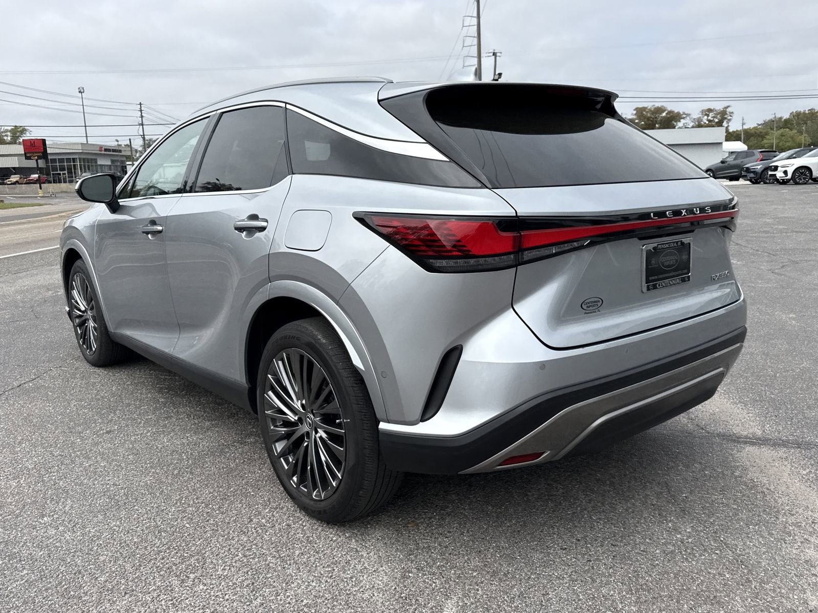 Used 2023 Lexus RX 350 FWD w/ Accessory Package image 3