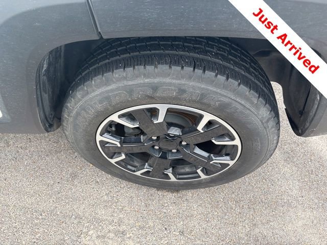 Used 2023 Jeep Renegade Trailhawk AWD/4WD image 19