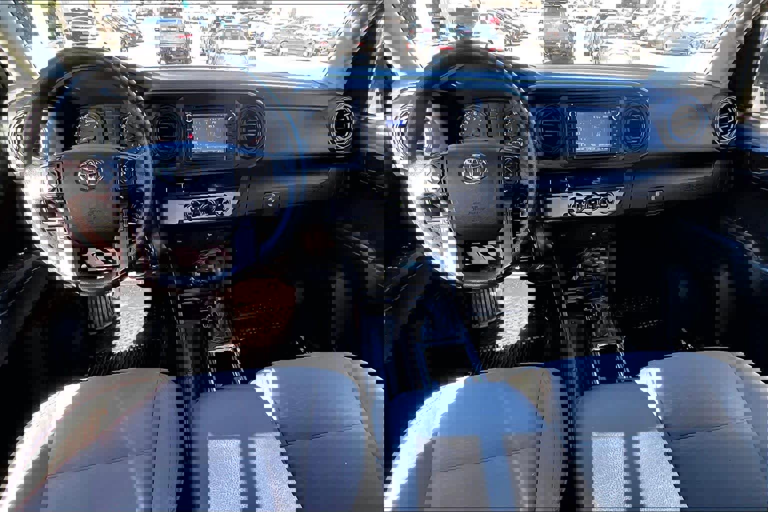 Certified 2018 Toyota Tacoma SR w/ SR Convenience Package image 15