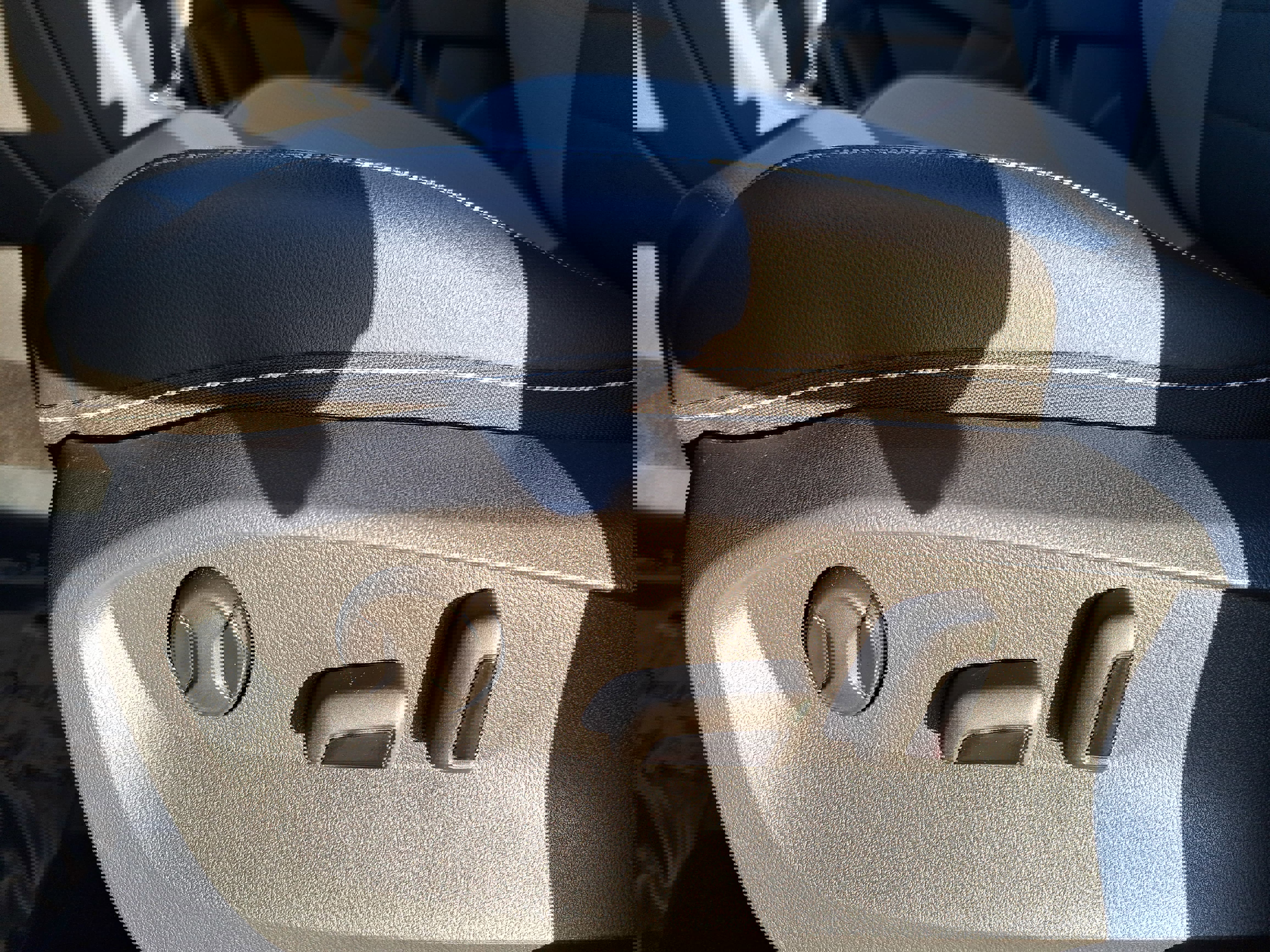 Certified 2022 Volkswagen Taos SEL w/ Panoramic Sunroof Package image 26