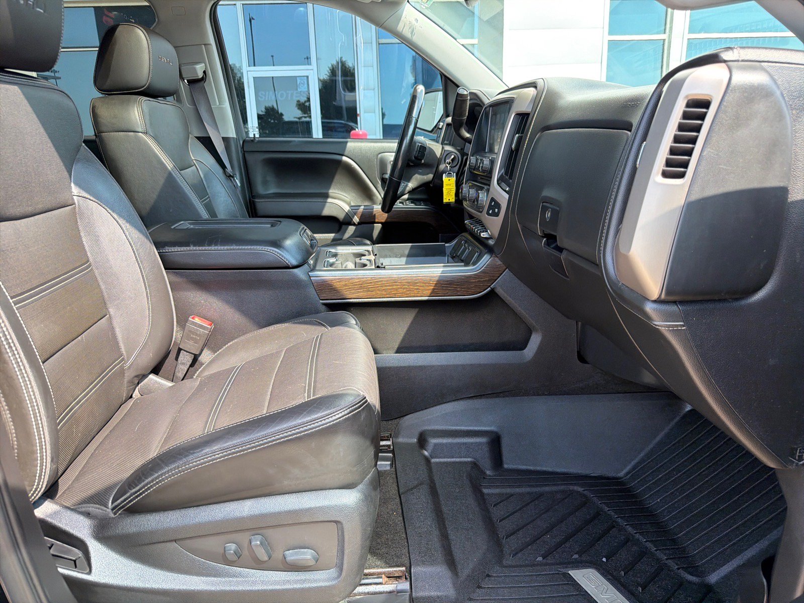 Used 2017 GMC Sierra 1500 Denali w/ Denali Ultimate Package AWD/4WD image 26