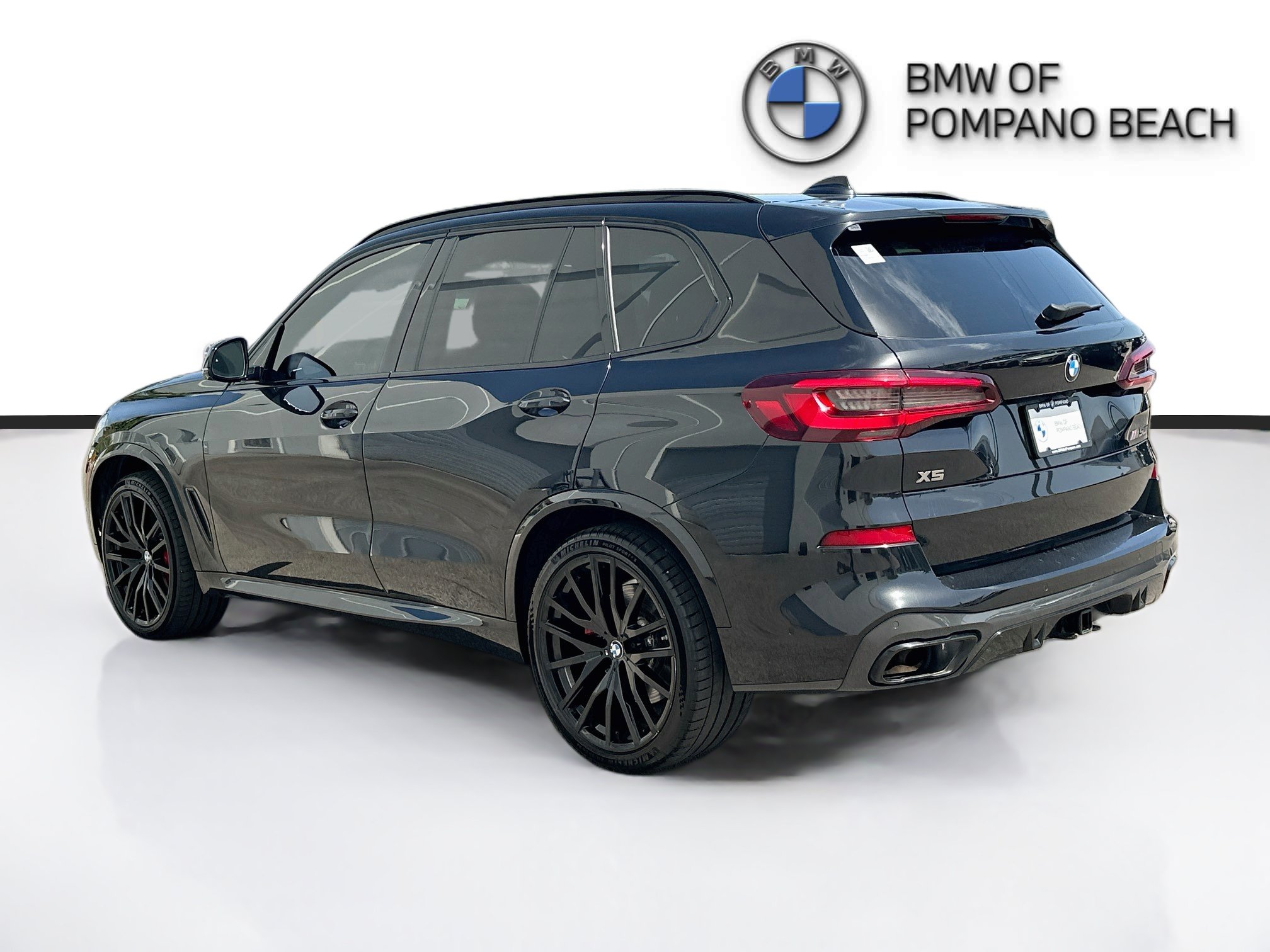Used 2021 BMW X5 M50i w/ Executive Package AWD/4WD image 5