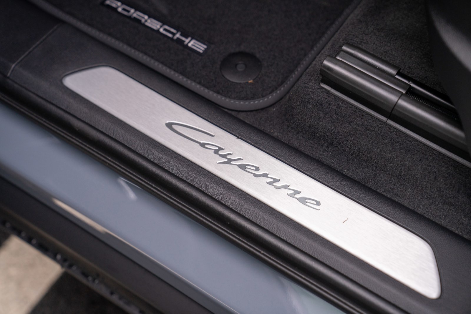 Certified 2026 Porsche Cayenne AWD/4WD image 12