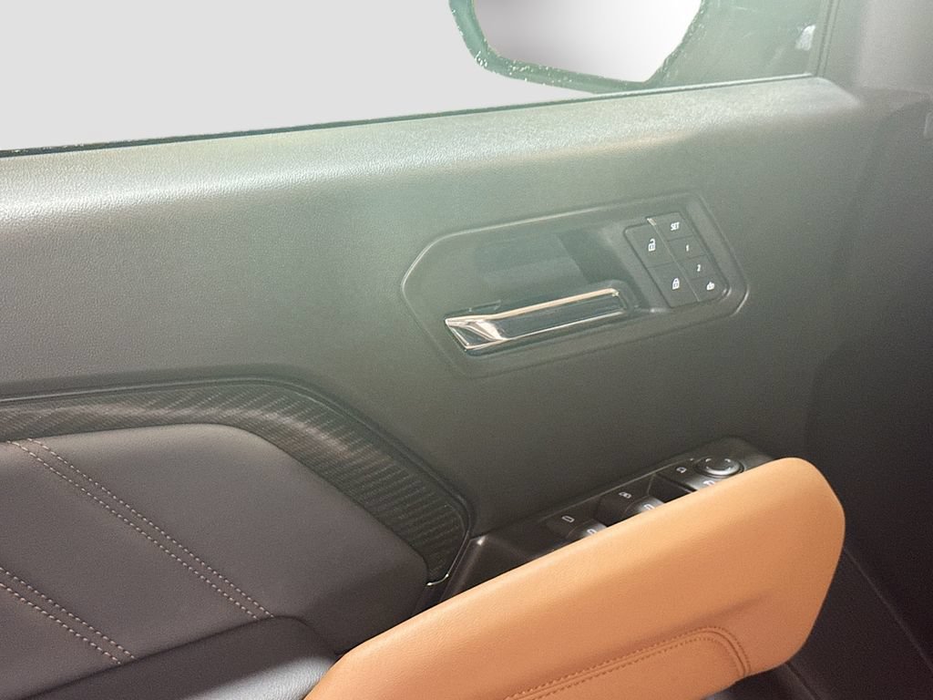 New 2026 GMC Canyon AT4 w/ Technology Plus Package AWD/4WD image 18