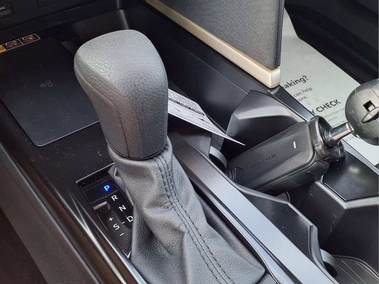 Used 2026 Toyota Camry LE w/ Convenience Package FWD image 17