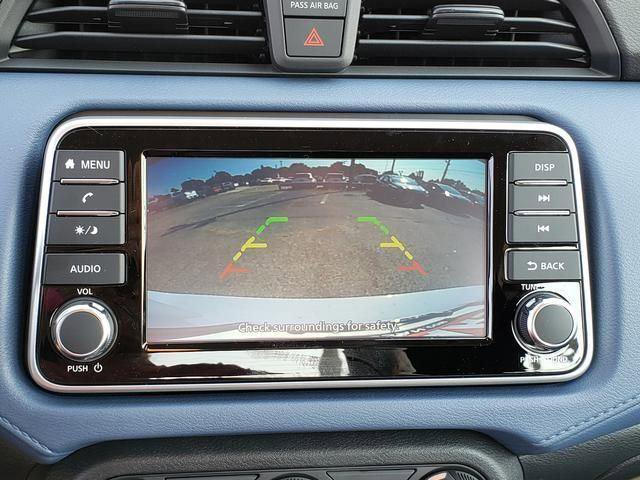 New 2025 Nissan Versa SV w/ Trunk Package FWD image 19