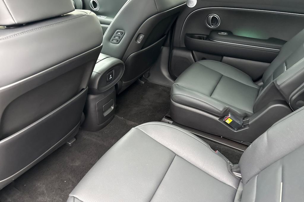 New 2026 Hyundai Palisade Calligraphy image 9