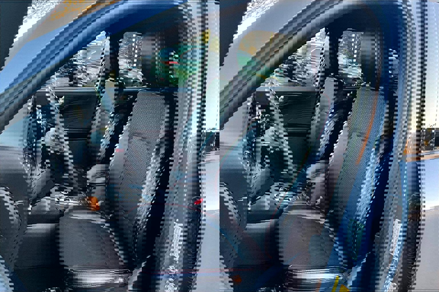 Used 2025 Ford Escape ST-Line w/ Cold Weather Package image 23