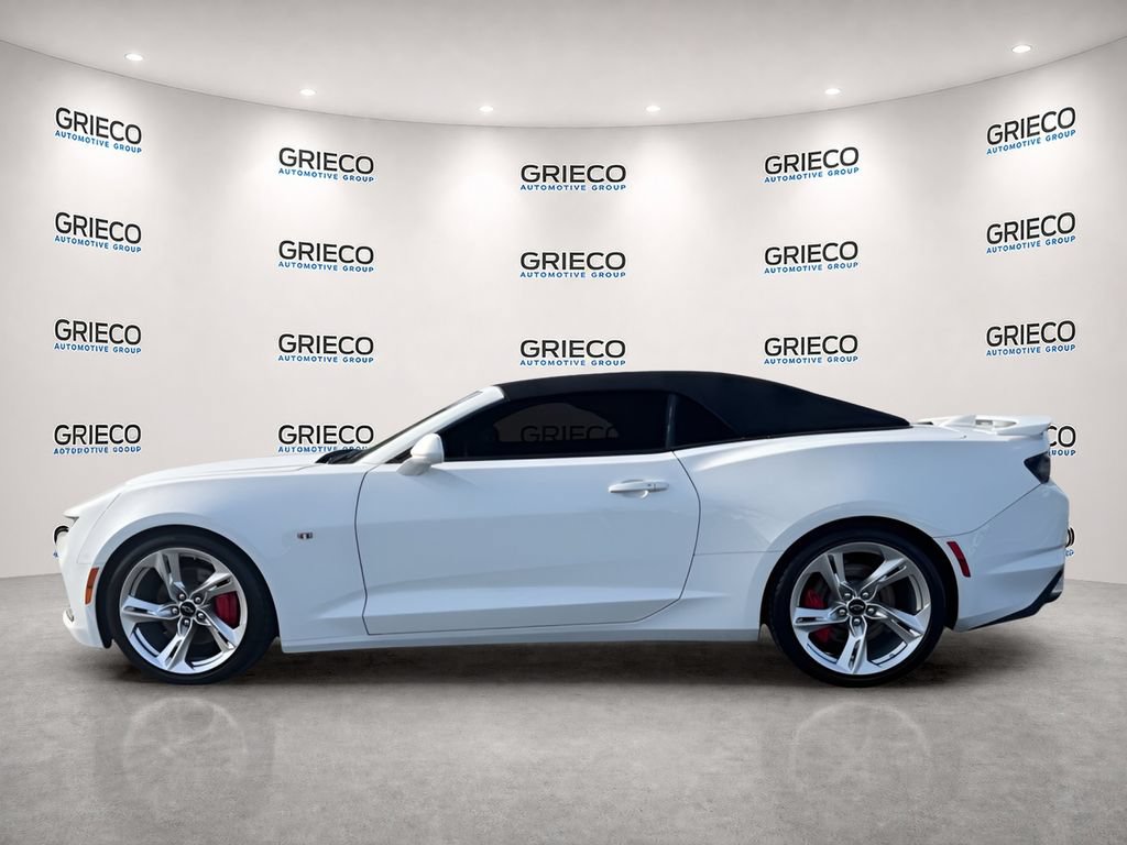 Used 2021 Chevrolet Camaro SS RWD image 4