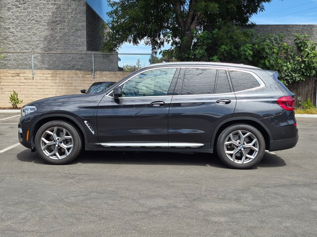 Used 2021 BMW X3 xDrive30e w/ Executive Package AWD/4WD image 8