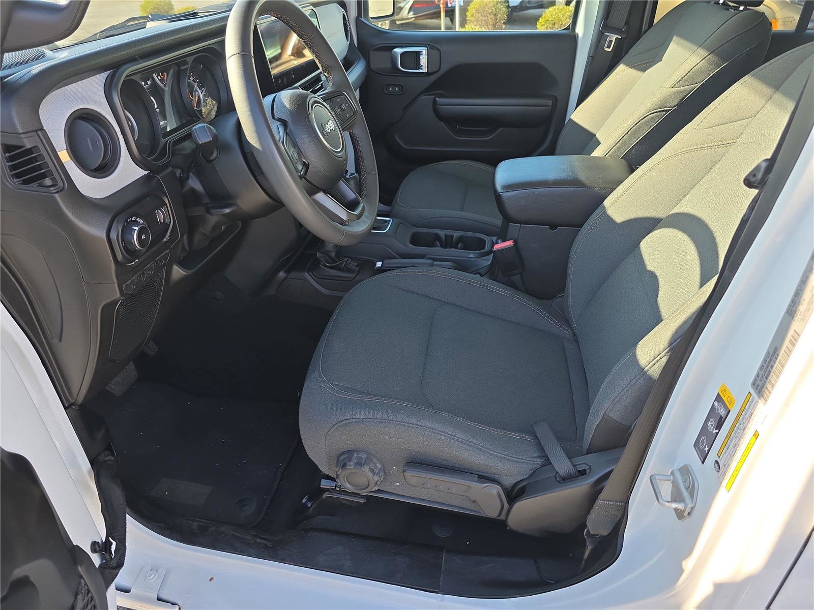 Used 2024 Jeep Wrangler Sport S image 13