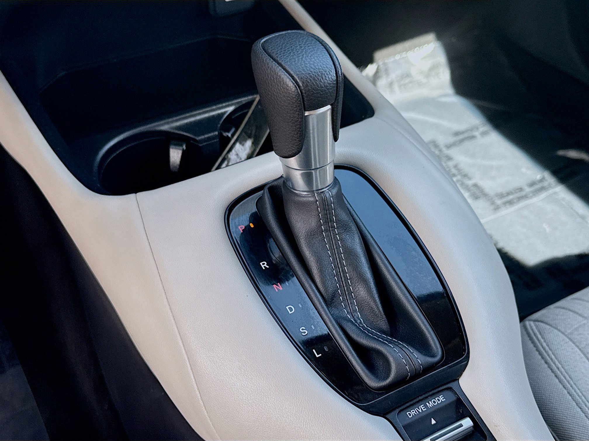 Used 2024 Honda HR-V LX image 13