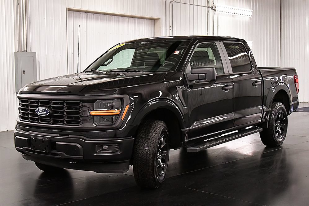 Used 2025 Ford F150 STX w/ Equipment Group 201A FX4 AWD/4WD image 3