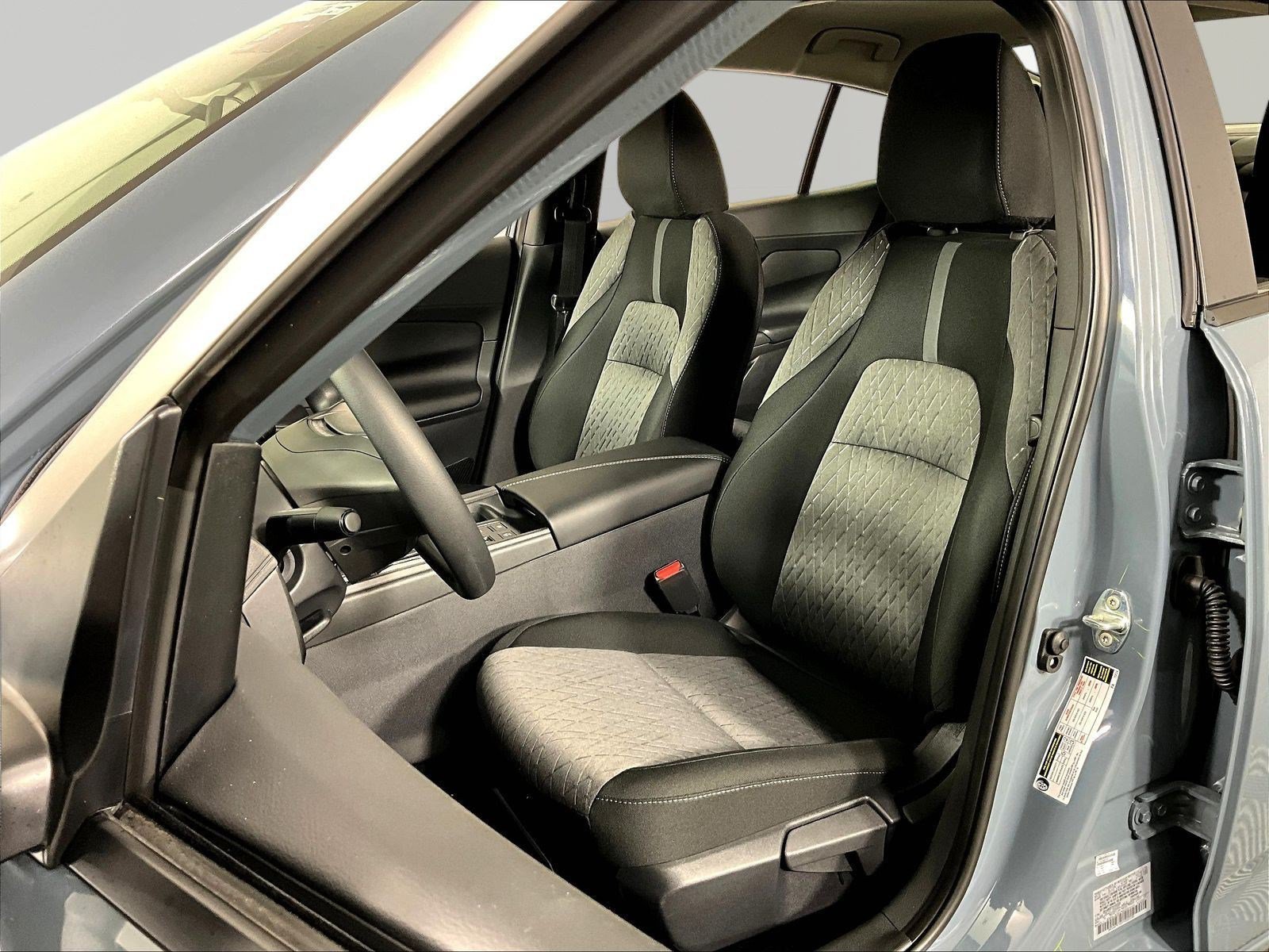 New 2027 Nissan Sentra SV w/ Floor Mat Package FWD image 15